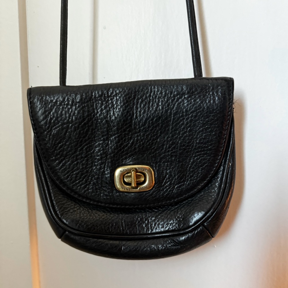 Nine West - Mini Small Crossbody with Turn Lock Closure, Black Leather